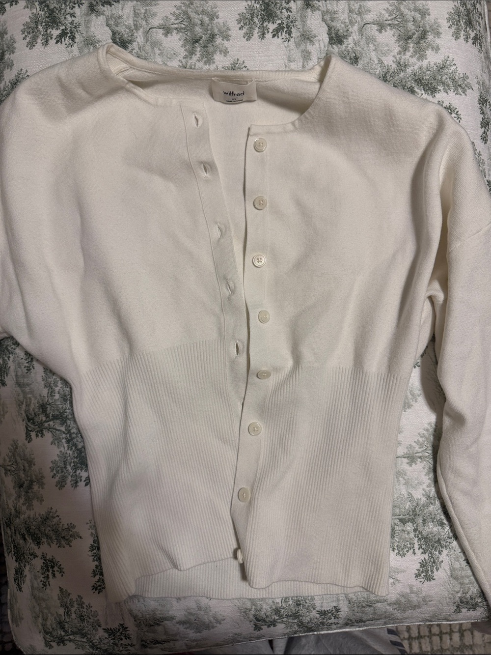 Aritzia Wilfred cardigan